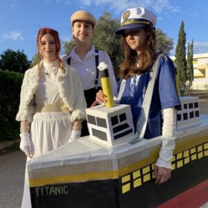 637238749_10242077817947678_5162721252915481136_n Με μεγάλη επιτυχία πραγματοποιήθηκε ο αποκριάτικος χορός