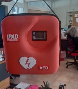 Απόκτηση απινιδωτή με χορηγία Ravago Hellas